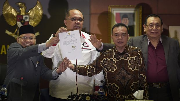 Jatuh-Bangun Setya Novanto Pertahankan Kekuasaan