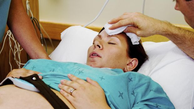 Ilustrasi melahirkan lebih tenang dengan hypnobirthing