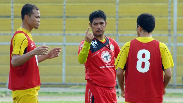 Nil Maizar diputus kontrak oleh Semen Padang pada Oktober 2017.