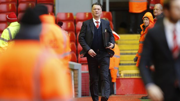 Di Manchester United Louis van Gaal menggantikan David Moyes.