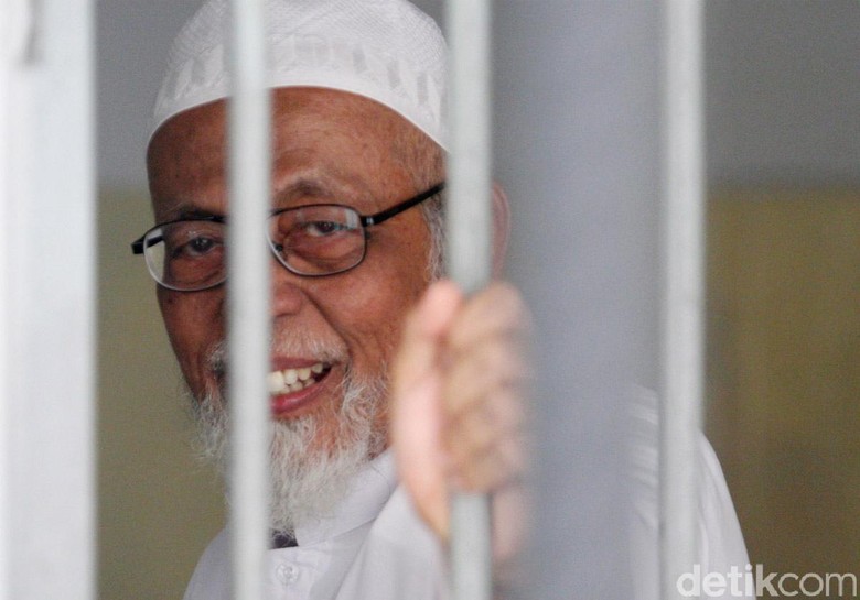 Keluarga dan Pengacara: Abu Bakar Baasyir Sehat Walaupun Kondisinya Tertekan
