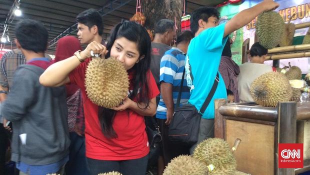 durian memiliki aroma yang menyengat