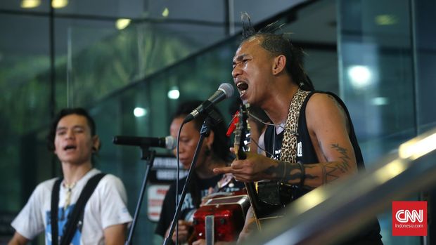 Ideologi Punk, Anarkisme dan Bunuh Diri Kelas (EMBARGO)