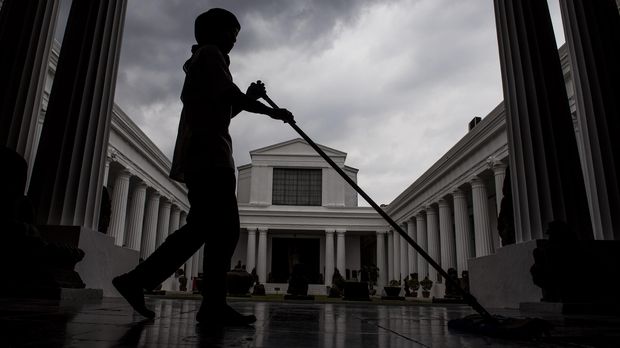 Museum Nasional, dan juga museum lainnya di Indonesia masih jadi tanggungan negara.