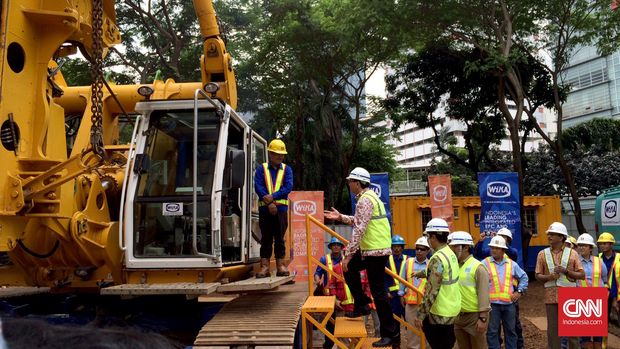 Flyover Semanggi Mulai Dibangun