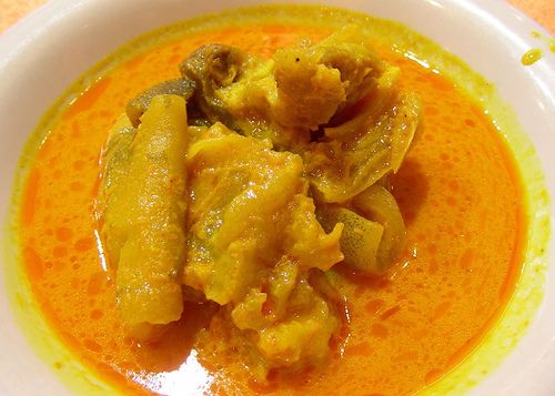 Lamaknyo Gulai Tunjang dan Nasi Pulen di 5 Tempat Ini