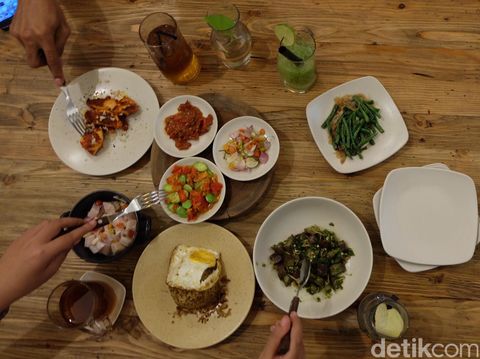 Saat Warung  Makan  Tempo Doeloe Tampil Kontemporer di Rumpun