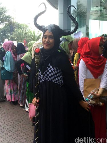 Aksi Unik Peserta Sunsilk Hijab  Hunt Jakarta Menari 