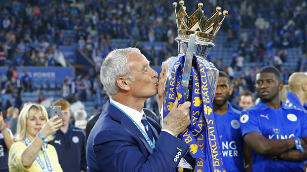 Musim lalu Claudio Ranieri mengantarkan Leicester City ke tangga juara. Kini mereka hanya berselisih satu poin dari zona degradasi.