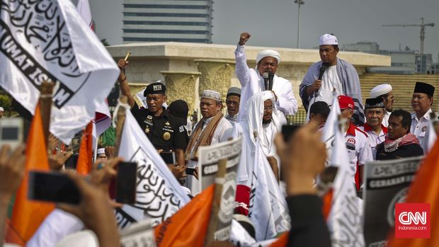 Massa FUI saat aksi di Monas, Jakarta.