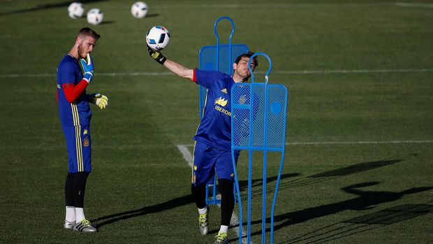 Real Madrid menginginkan kiper utama Spanyol menjadi kiper mereka.