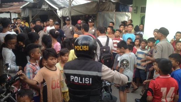 Polisi Gerebek Kampung Narkoba di Medan, Warga Tangkap Saja Pak