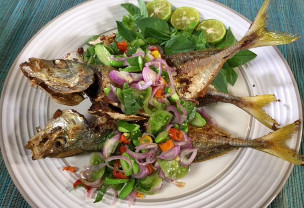 Menu Hari Ke-4: Sedap Berbumbu Hidangan Ikan di Awal 