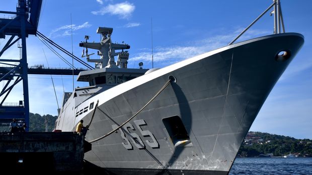 Kapal Perang Republik Indonesia (KRI) Diponegoro ikut mencari kapal berbendera Filipina yang hilang.