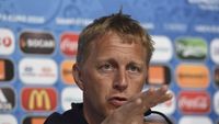 Heimir Hallgrimsson tidak memiliki karier mengilap ketika masih menjadi pemain.