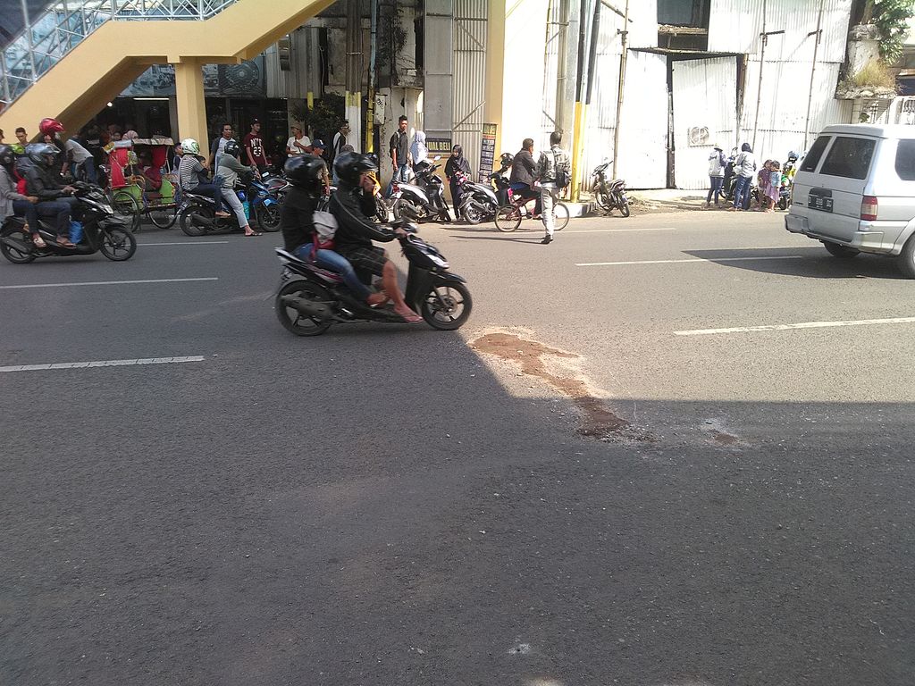 Pria Bunuh diri di alun alun Bandung