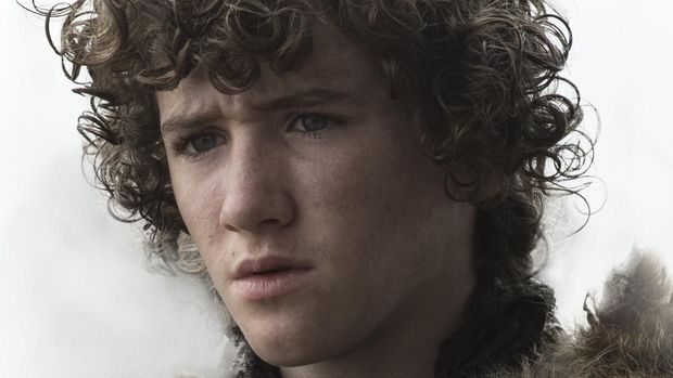Setelah meninggalnya Rickon Stark di musim sebelumnya, keluarga Stark yang tersisa diprediksi akan bersatu kembali di musim ini.