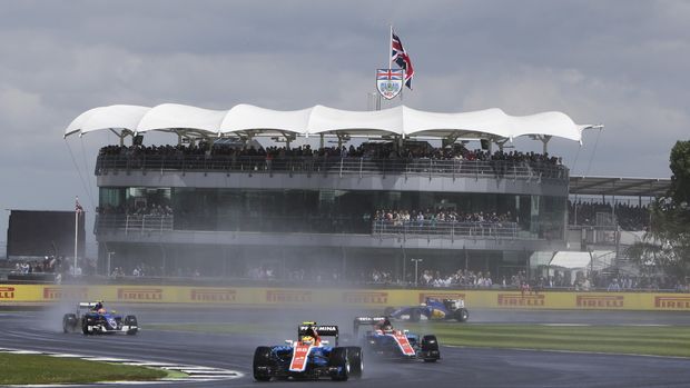 Sirkuit Silverstone Inggris adalah salah satu tuan rumah yang kesulitan dalam aspek keuangan.