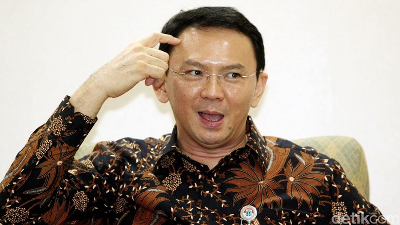 Ahok: Pernahkah Saya Kritik Bu Risma?