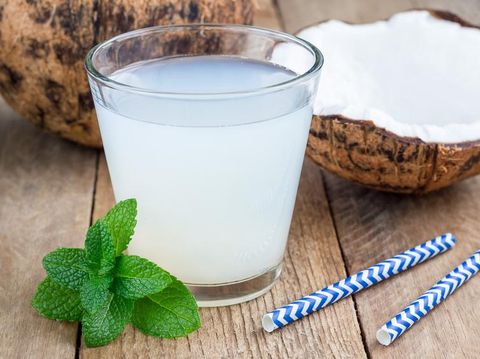 Manfaat air kelapa untuk ibu hamil/