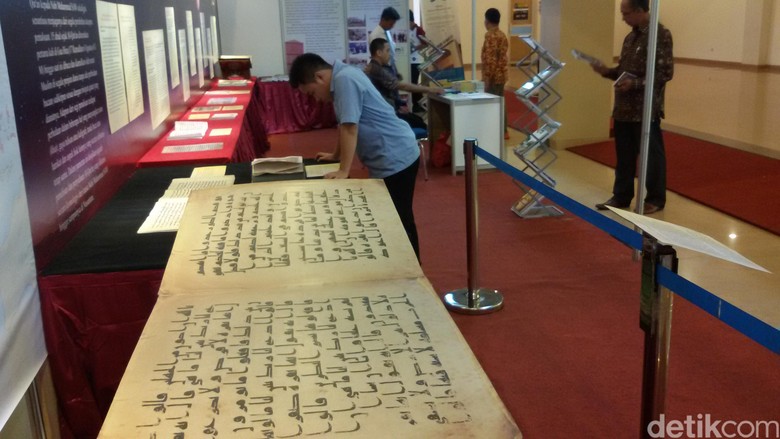 Al-Quran Terbesar Hingga Manuskrip Kuno Dipamerkan Saat Festival di Yogya