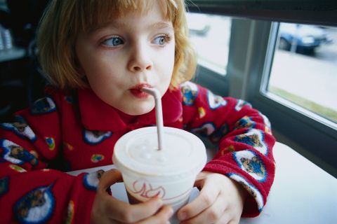 Mulai Umur Berapa Anak Boleh Minum Kopi 