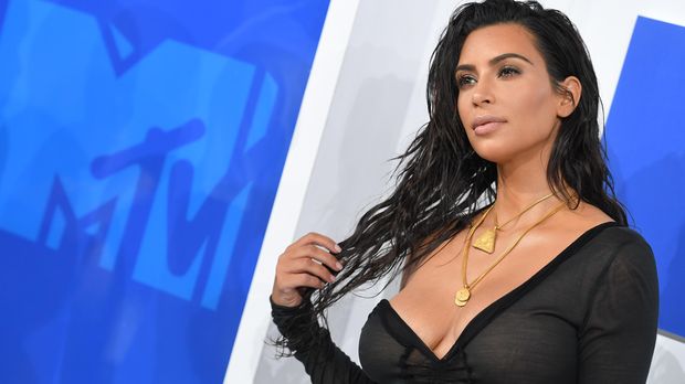 Kim K pernah ribut dengan adiknya sendiri, Rob, dalam acara televisi.