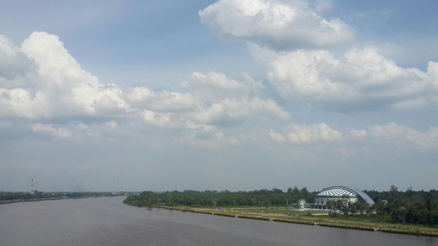Image result for Mengintip Taman Bunga di Kota Siak Sri Indrapura, Riau