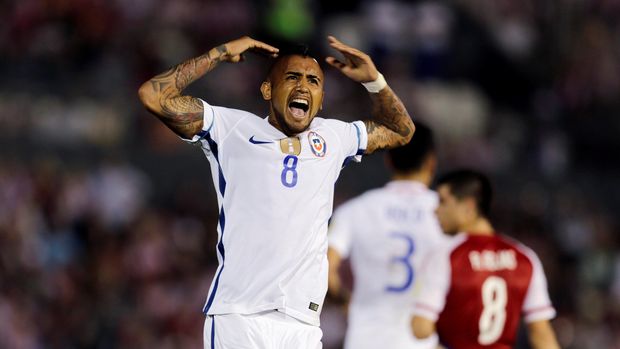 Arturo Vidal disebut memiliki kebiasaan minum alkohol oleh Jorge Sampaoli.