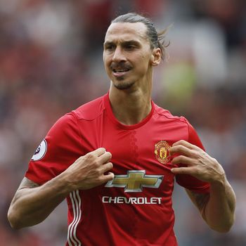 Mourinho: Ibrahimovic Akan Perpanjang Kontrak Lagi