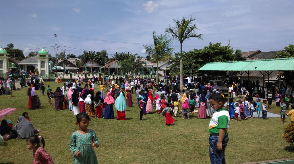 Melihat Tradisi Nganggung Saat Idul Adha di Kota Pangkalpinang