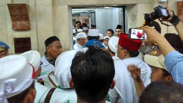 Perwakilan Massa Pendemo Ahok Diterima di Kantor Bareskrim KKP