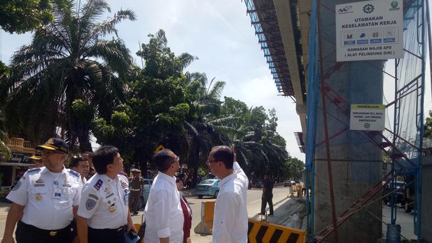 Tinjau LRT Palembang, Menhub: Ini Bisa Jadi Role Model di Indonesia