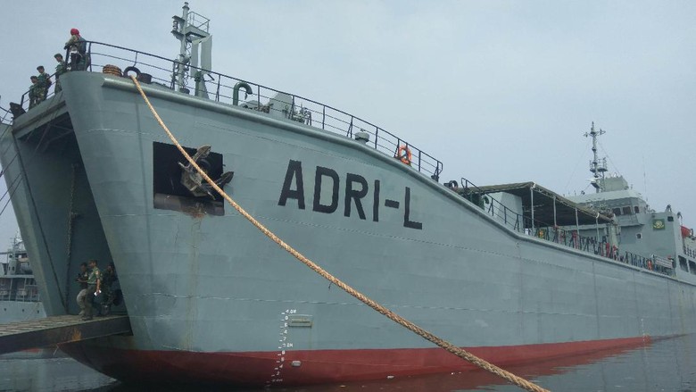 Perkenalkan Kapal ADRI-L Milik TNI AD, Spesialis Pengangkut Tank Leopard