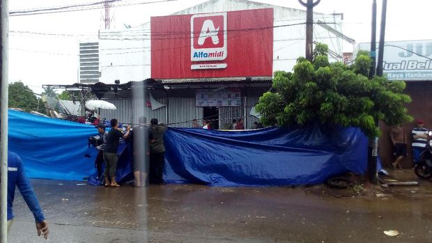 Gegana dan Inafis Tiba di Lokasi Ledakan PHD Pondok Melati, Bekasi