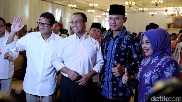 Begini Kemesraan Pasangan Calon di Penetapan KPUD DKI Minus Ahok-Djarot