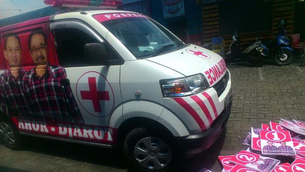 Wajah Ahok-Djarot Nampang di 12 Ambulans Gratis untuk Warga Jakarta 