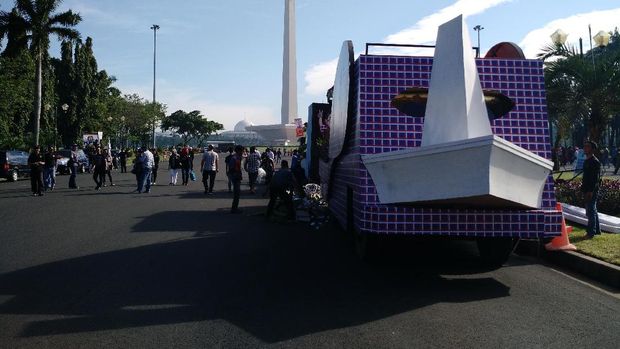 Bermotif Kotak-kotak, Ini Mobil Pawai yang Akan Dinaiki 