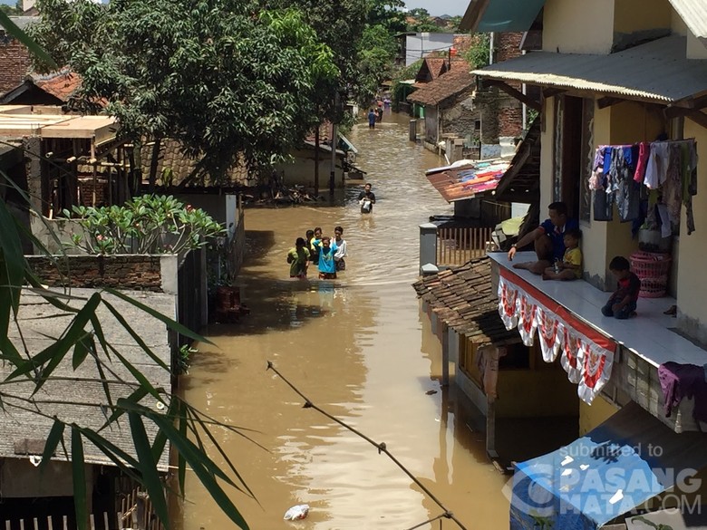 Baleendah Bandung Kebanjiran, Ketinggian Air hingga 2 Meter