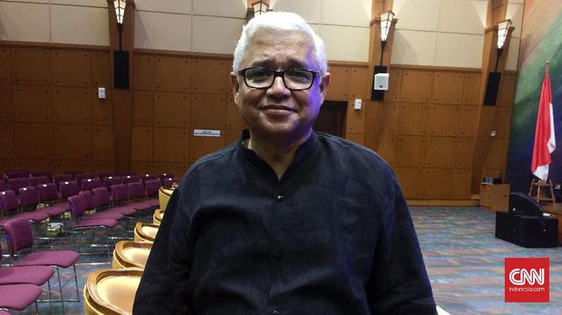 Amitav Ghosh, penulis berdarah India-Amerika yang diundang untuk keliling Indonesia.