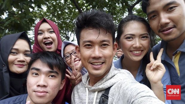 Oppo F1s, Keseimbangan Kamera Depan-Belakang