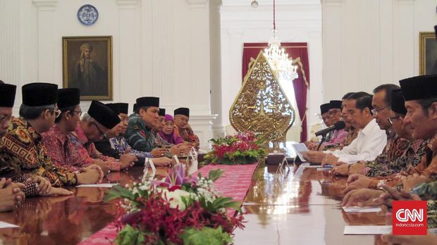 Presiden Jokowi mengundang organisasi Islam terkait dengan antisipasi demo anti Ahok. (CNN Indonesia/Christie Stefanie)