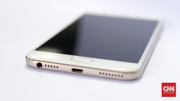 Oppo F1s, Keseimbangan Kamera Depan-Belakang