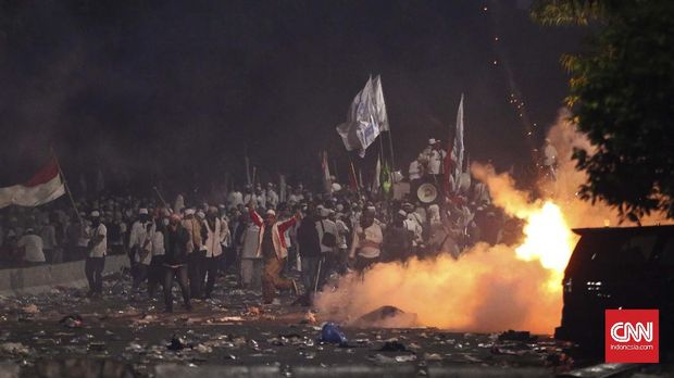 Aksi bela Islam kedua pada 4 November lalu menuntut Ahok diadili.
