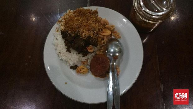 Wisata Satu Malam di Surabaya