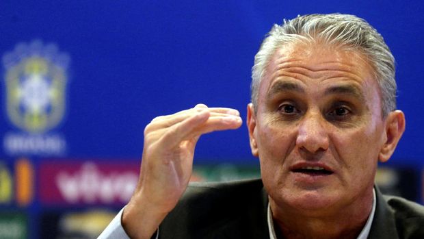 Pelatih Brasil, Adenor Leonardo 'Tite' Bacchi, membantu Tim Samba meraih tiket Piala Dunia 2018.