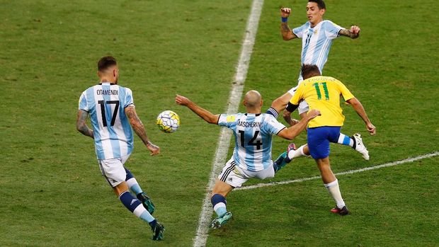 Brasil Hantam Argentina 3-0