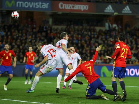 Spanyol Gilas Makedonia 4-0