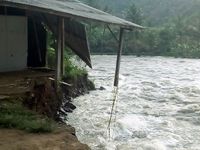 Pintu Air Waduk Saguling Dibuka, Abrasi di Desa Bantaran Citarum Terjadi