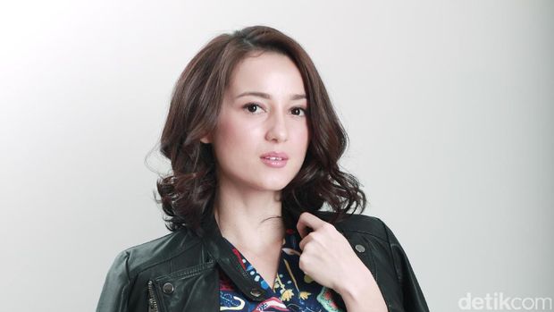 Dari Bintang Iklan Pembersih Wajah, Karier Julie Estelle Mulus ke Layar Lebar